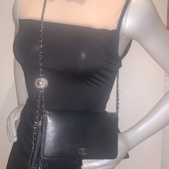 CHANEL Handbags - Chanel Pearl Crush Wallet on Chain